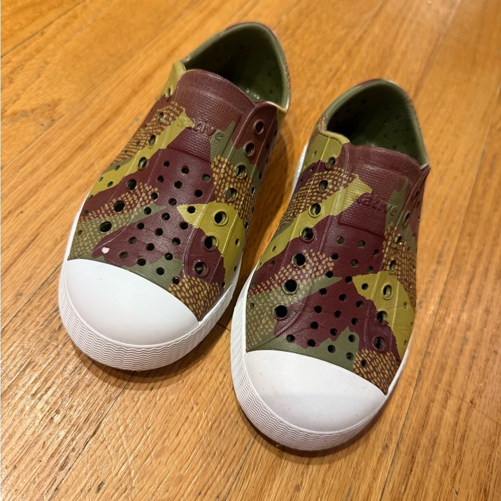 Native Kids Camouflage Slip-On Sneakers - Green/Brown